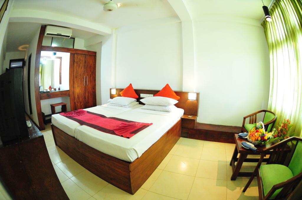 Hotel Lanka Super Corals Hikkaduwa Δωμάτιο φωτογραφία