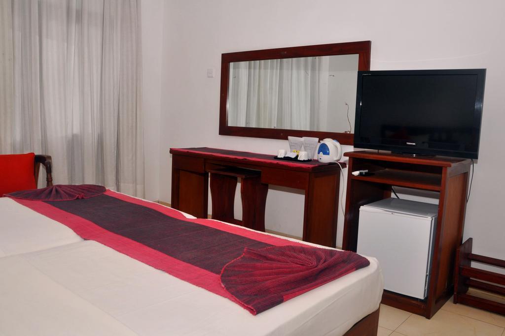 Hotel Lanka Super Corals Hikkaduwa Εξωτερικό φωτογραφία